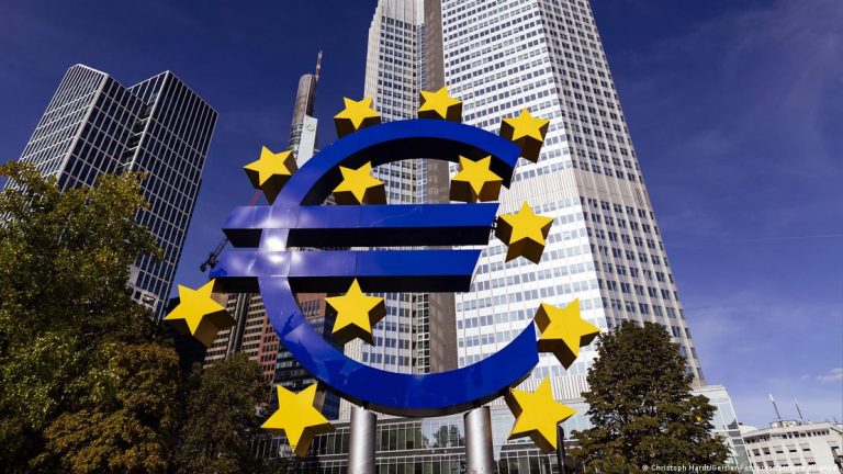 1 euro = 1 dolar