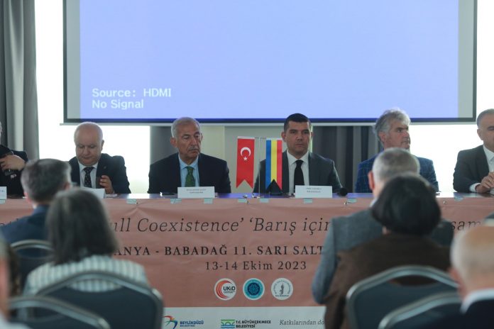 11 inci saru saltuk sayfa 9-1
