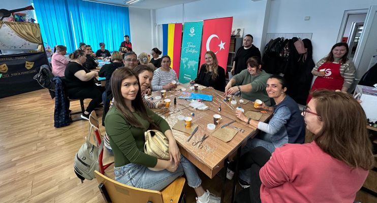 2 Nisan Dünya Otizm Farkındalık Günü’nde Özel Çocukların Aileleri için Mavi Çiçekler
