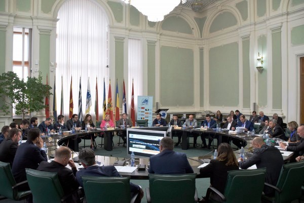 Yasa dışı göç konulu toplantı