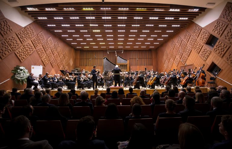 140. yıl dönümü konserle kutlandı