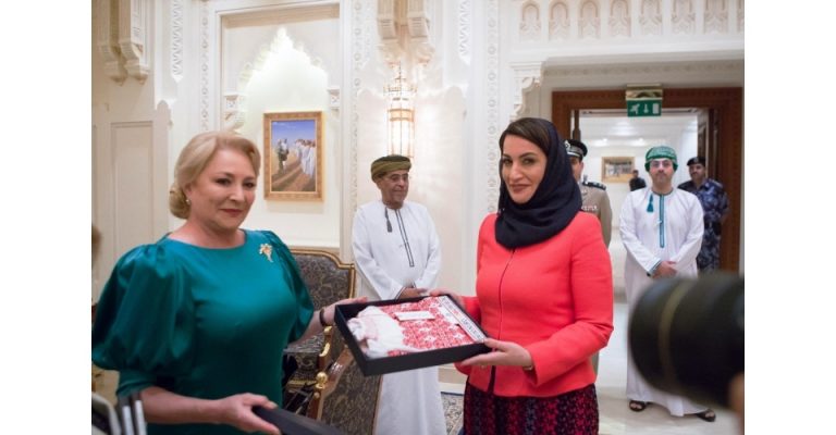 Dancila Umman’da cami ziyaret etti