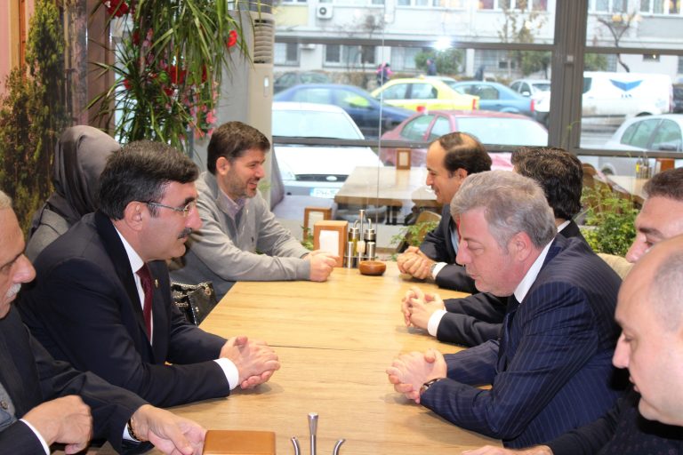 AK Parti heyetinin Bükreş temasları