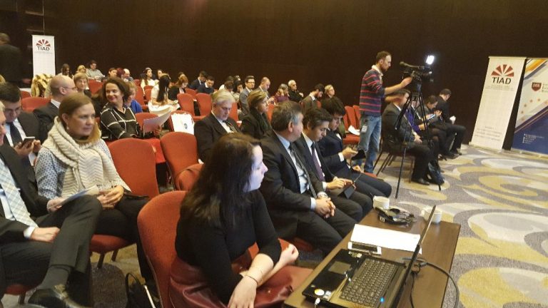 Bükreş’te AB ilişkileri konferansı