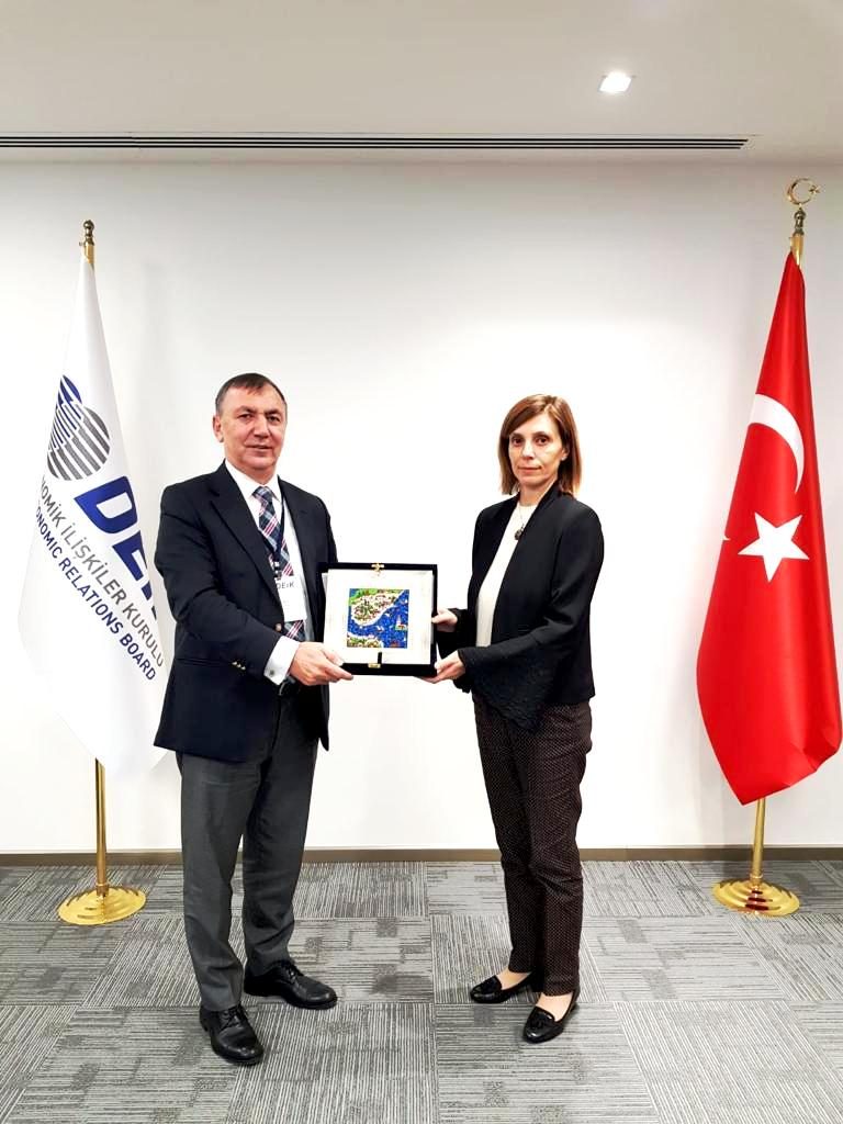 Büyükelçi Aramaz, İş Konseyi ile tanıştı