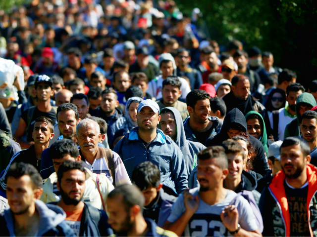 Romanya’da ‘Göç Anlaşması’na karşı yürüyüş