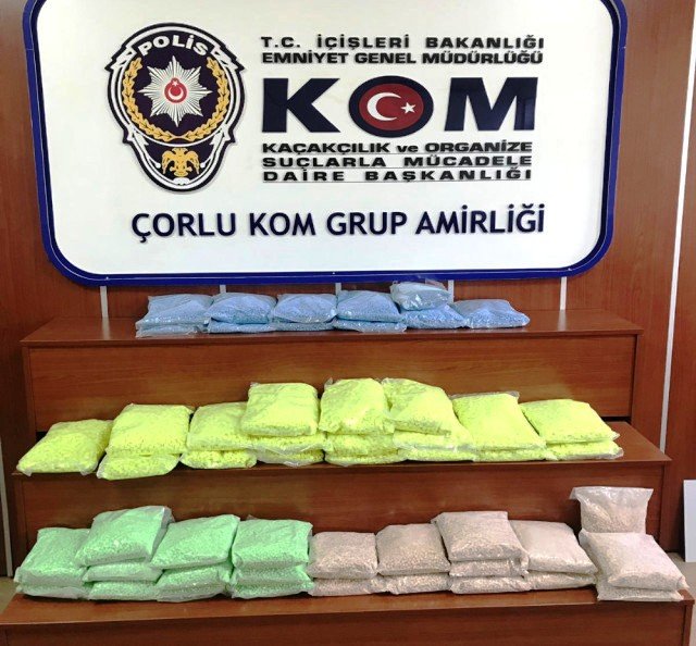 Bir Şehri Zehirleyecek Kadar Uyuşturucu Hap Ele Geçirildi