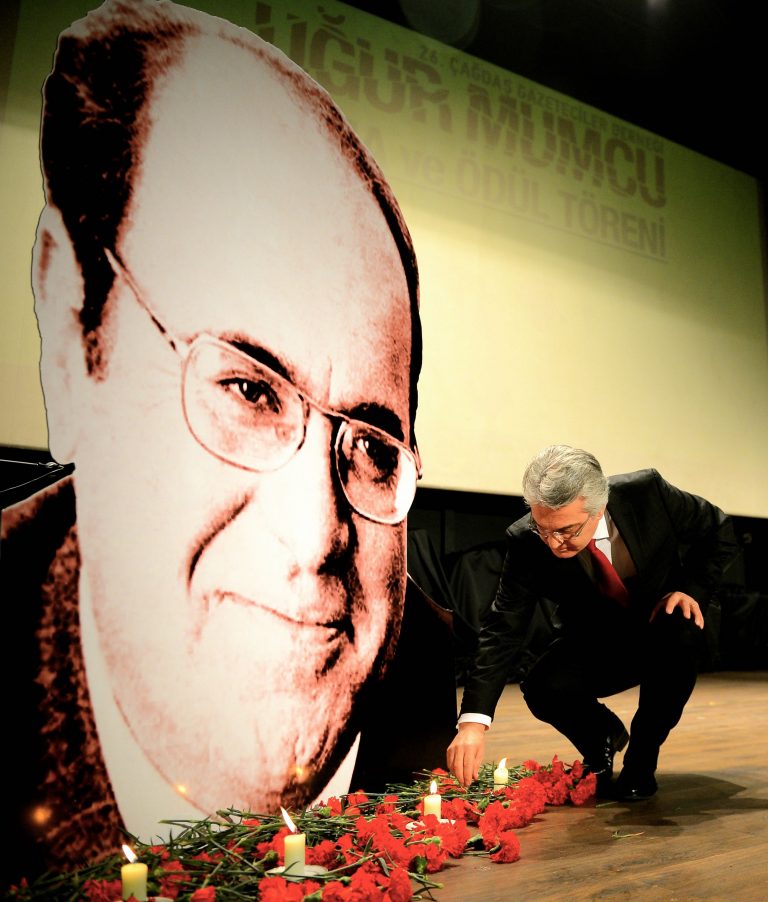 Büyükelçi Şopanda’ya ödül