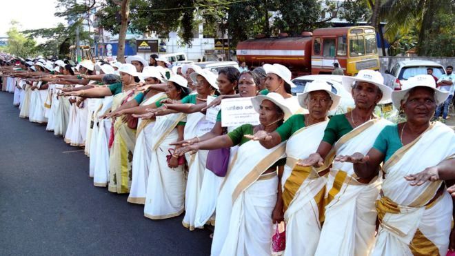 Cinsiyet eşitliği için 620 km’lik kadın zinciri