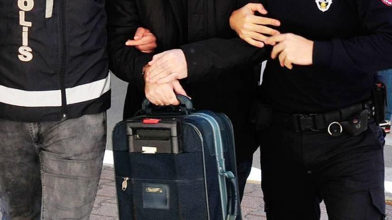 FETÖ’ye bağış yapan 13 iş adamı gözaltına alındı