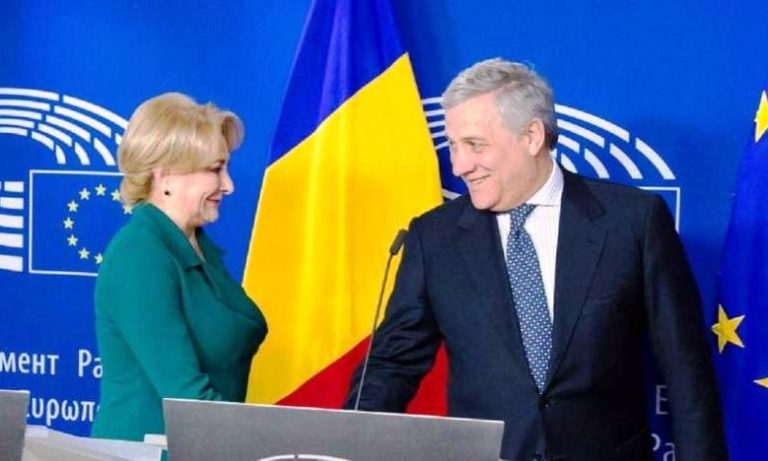 Juncker ve Tayani, ağızlara yine Schengen balı sürdü