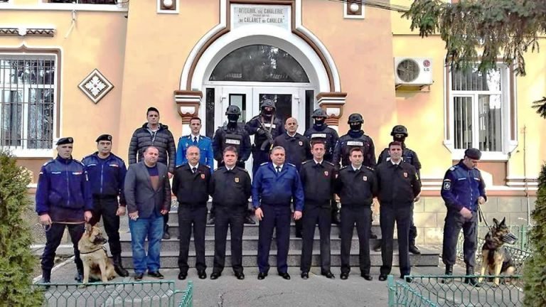 Türk Jandarma heyeti Dambovita Jandarması’nı ziyaret etti