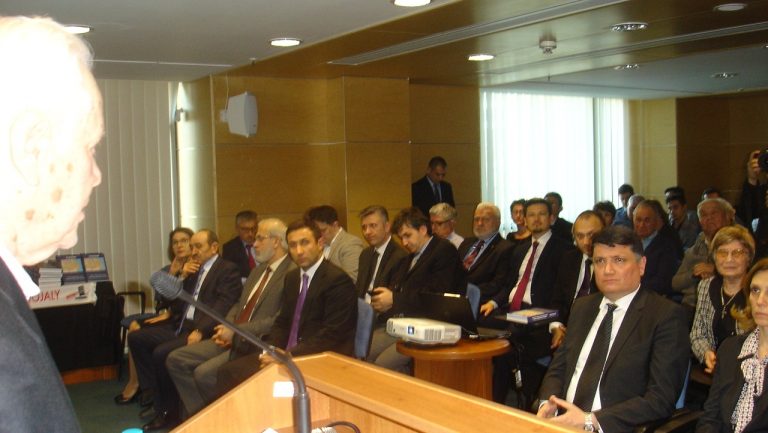 Hocalı katliamı Bükreş’te anıldı