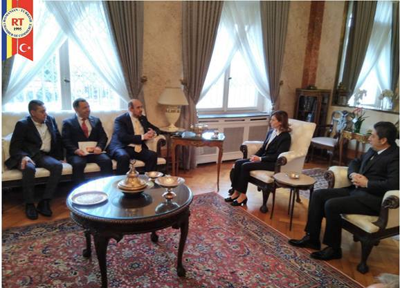 RTTSO heyeti Büyükelçi Aramaz’ı ziyaret etti