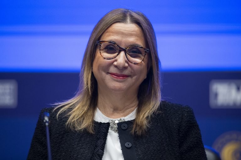 Ticaret Bakanı Pekcan Romanya’da