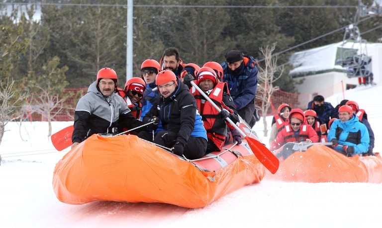 Büyükelçiler Erzurum’da Kar Raftingi Yaptı