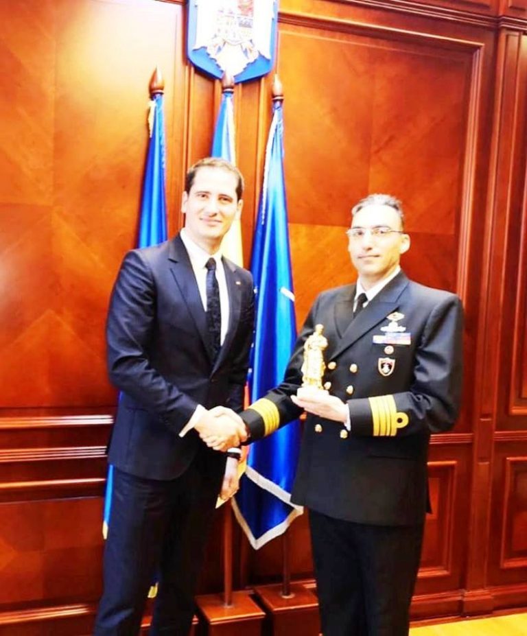 Türk Savaş Gemisi Köstence Limanını ziyaret etti