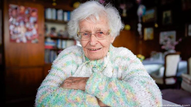 100 yaşında siyasete girdi