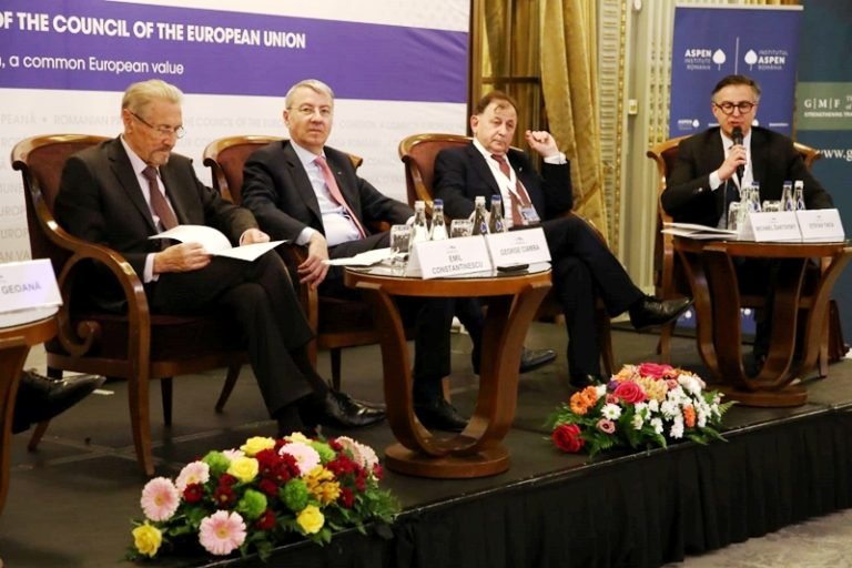 Bükreş’te 30’uncu Yıl Konferansı