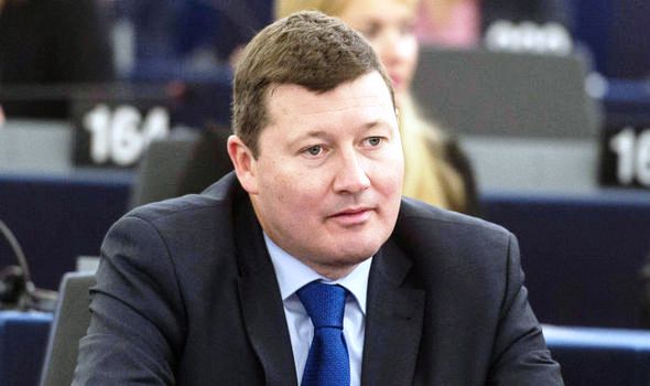 ‘Popülizm kontrol altında’!