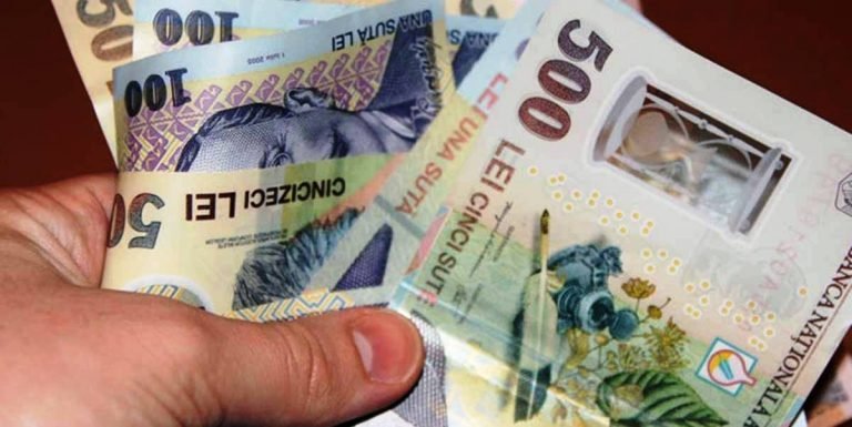 En yüksek aylık ücreti bankalar ödüyor