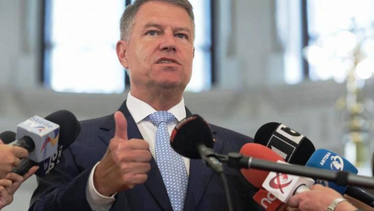 Iohannis, AK liderliği için favori isim