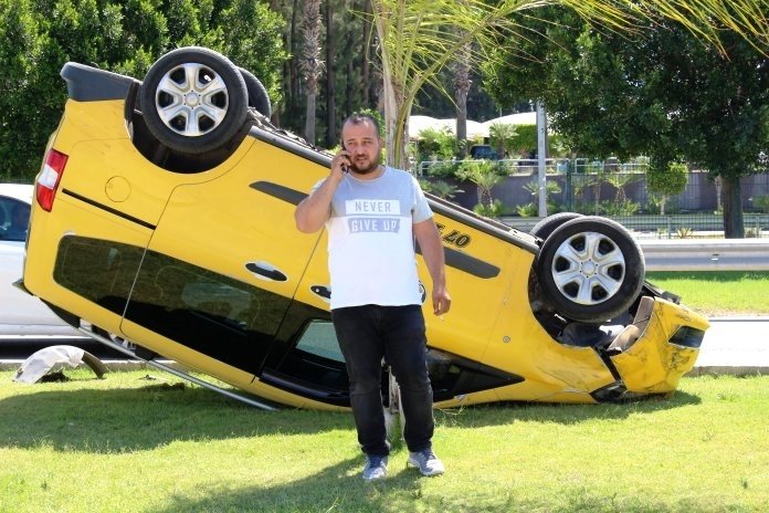 Türkler, kaza yapan Romen turistin rahatlığını anlamadı