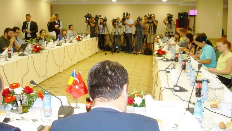 HAMDİ YILMAZ – Basın toplantısından notlar ve  Büyükelçi’ye yayın yolu ile saldırı