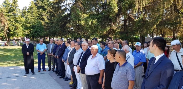 Bükreş Türk Şehitliği’nde Bayramlaşma