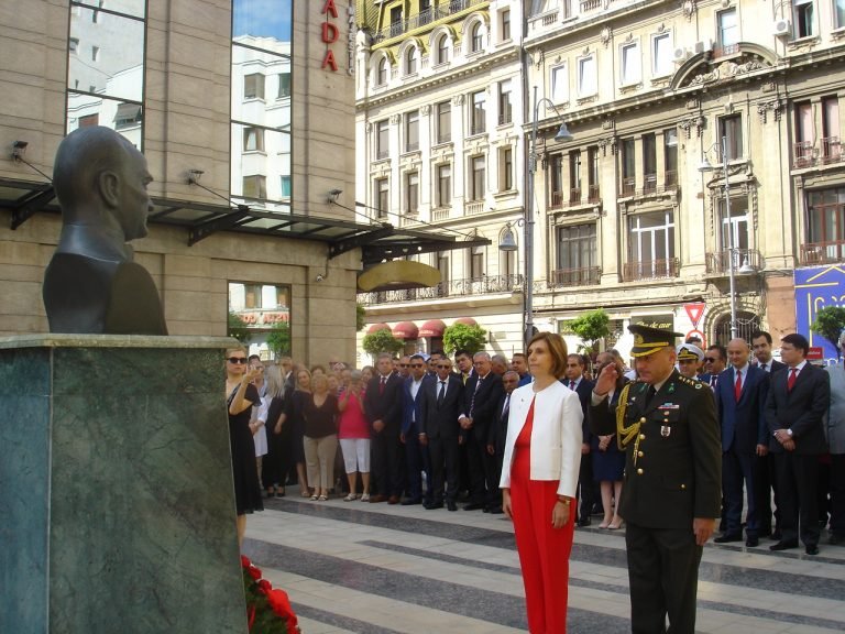 Bükreş’te Zafer Bayramı kutlaması