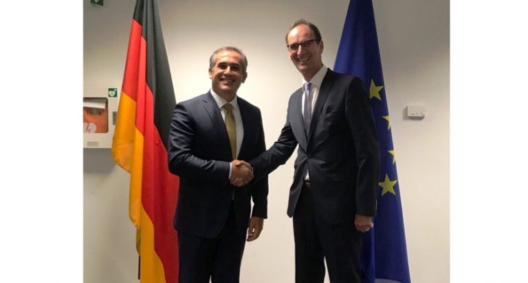 ‘Romanya’dan boş araç geliyor’