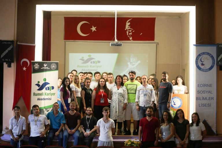 Edirne, 12 balkan ülkesinden 168 genci ağırladı