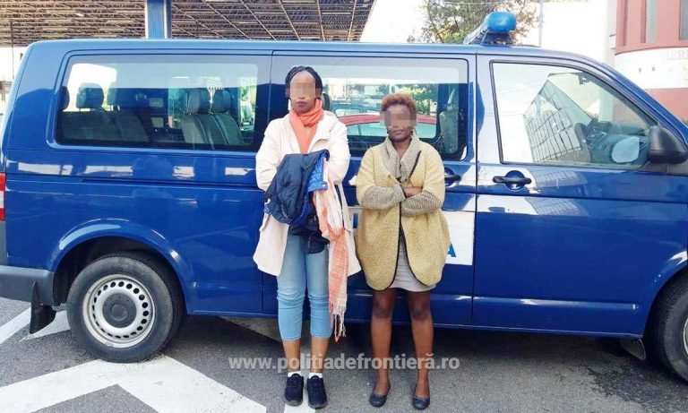 İki kadın sınırda sahte kimlikle yakalandı