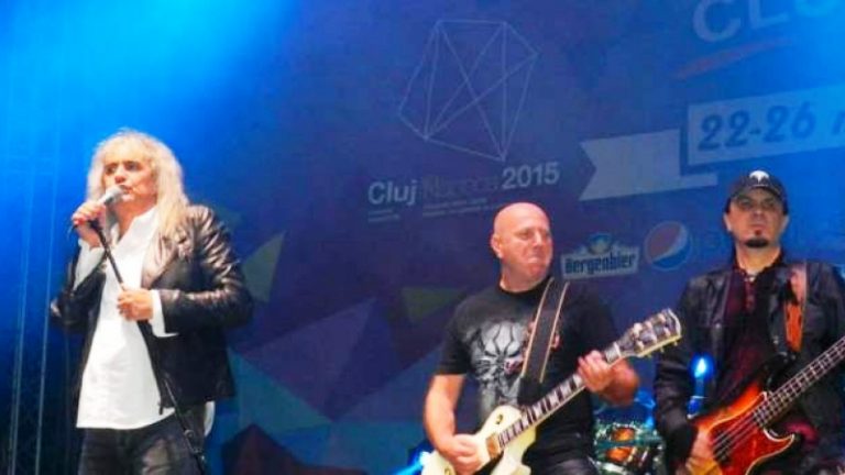 Metallica’dan çocuk hastanesine 250 bin euro