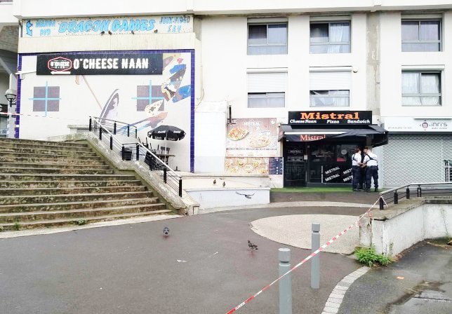 Paris’te ‘yavaş servis’ yapan garson öldürüldü