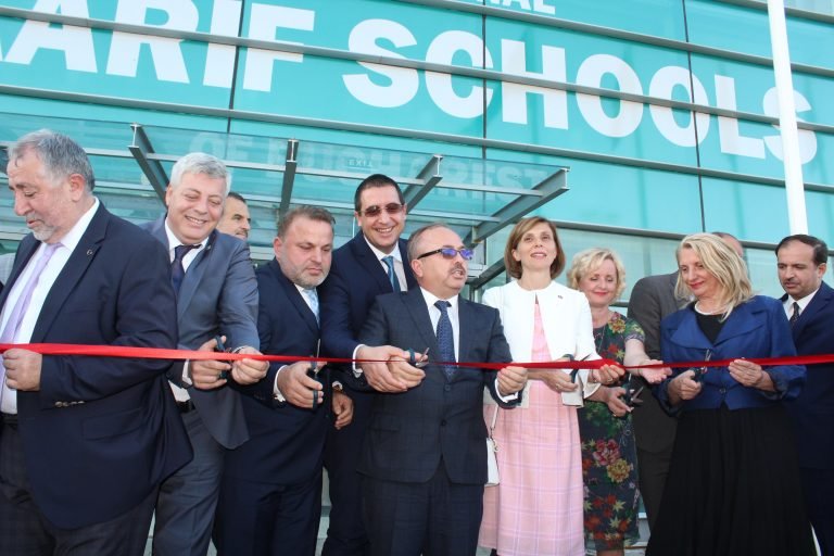 Bükreş Maarif Okulu’nda tören