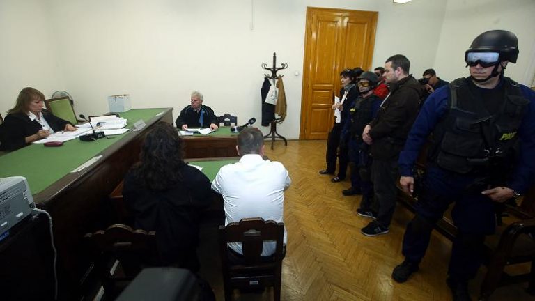 Romanya’da Alman çocukları ‘köleleştiren’ 5 kişi gözaltına alındı