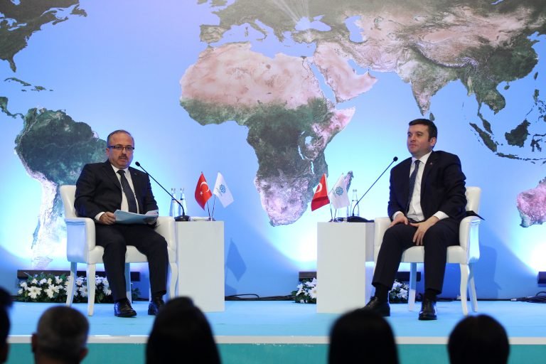 Bakan Yardımcısı Kıran ve TMV Başkanı Akgün Bükreş’e geliyor