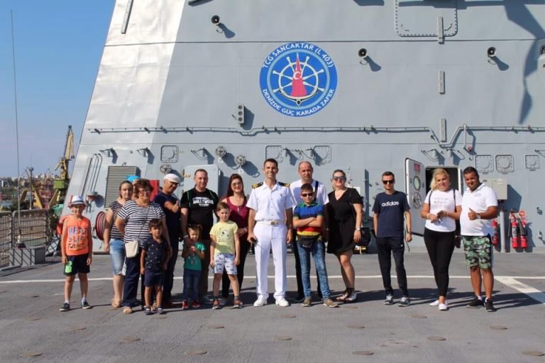 TCG Sancaktar gemisi Köstence’yi ziyaret etti