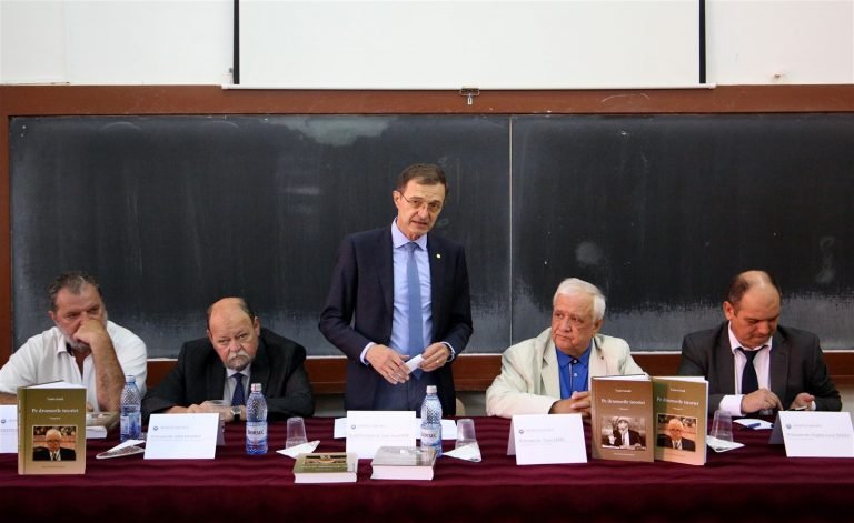 Tahsin Hoca’dan kitap tanıtımı