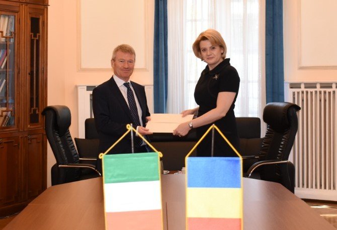 İrlanda ve Hollanda’dan’dan Bükreş’e yeni Büyükelçi