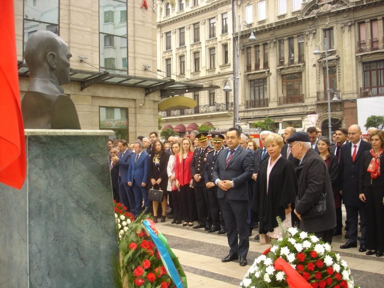 Bükreş’teki törenlerden kareler