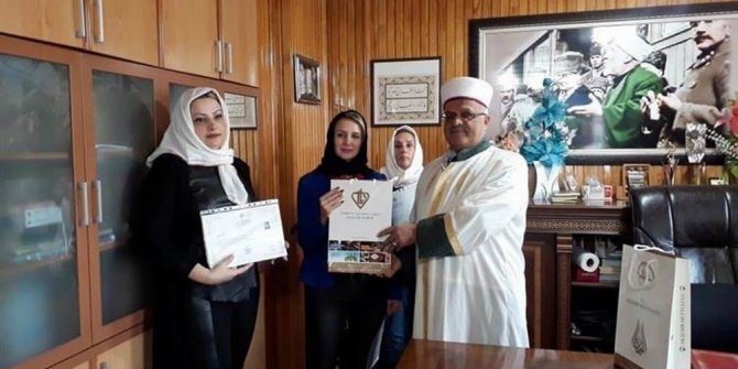 Jenica Nastorica geleneklerden etkilenerek Müslüman oldu