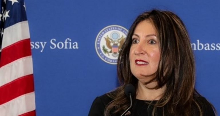 ABD’nin yeni Sofya Büyükelçisi Kürt Mustafa göreve başladı