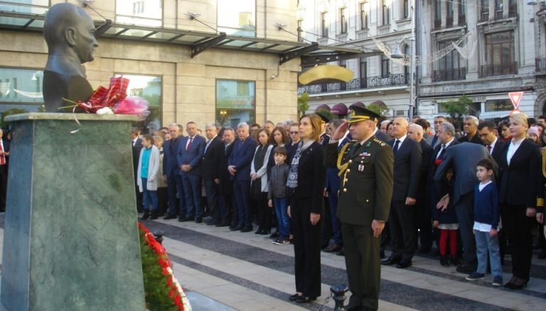 Atatürk’ü saygı ve özlemle andık