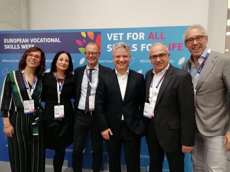 Bükreş’te mini ekonomi zirvesi yarın