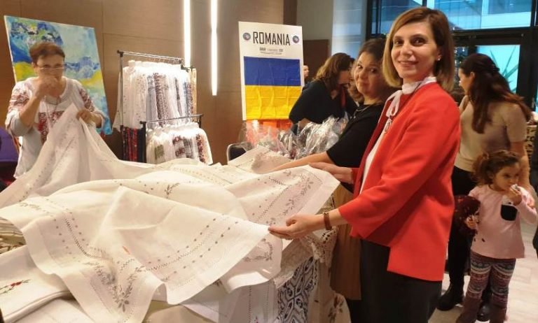 Uluslararası Kadınlar Birliği kermesinde Türkiye tanıtımı