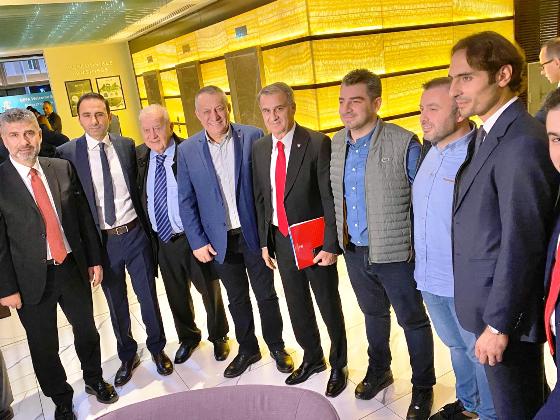 ROMANYA TRABZONSPORLULAR DERNEĞİ  ŞENOL HOCA’YI YALNIZ BIRAKMADI