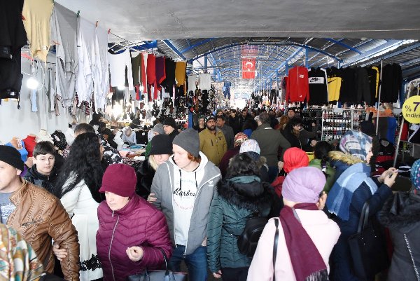 Nişan çikolatasını Edirne’den aldı