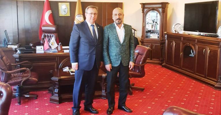 Cesur Durak’tan Rektör Tabakoğlu’na ziyaret